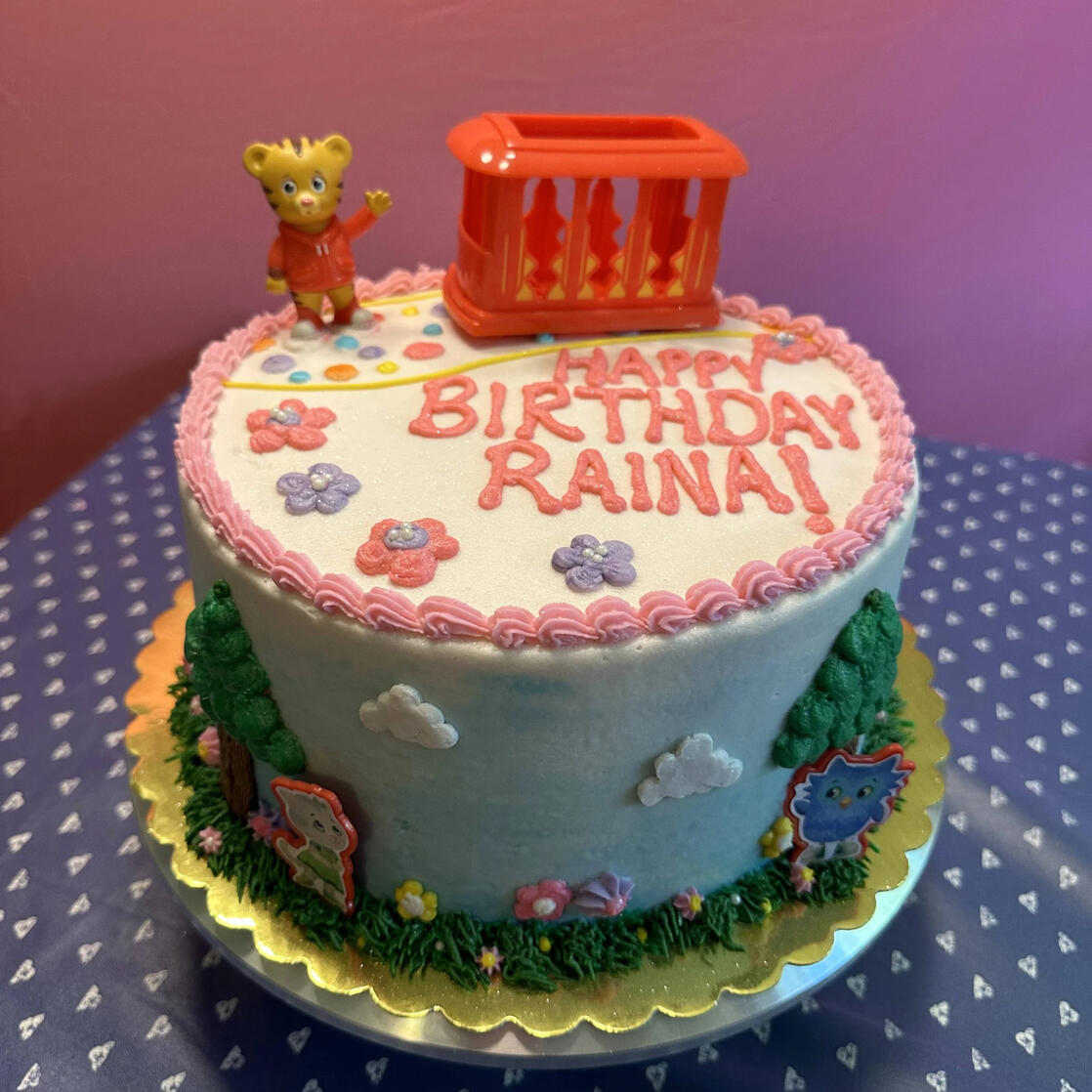 Daniel Tigers Neighborhood Cake Daniel Tigers Neighborhood Cake